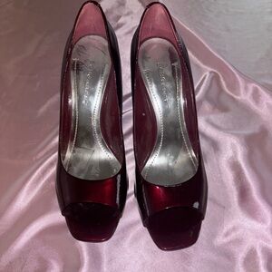 BCBG “Ariel” Ruby Red Open Toe Parent Stiletto Heels Size 8